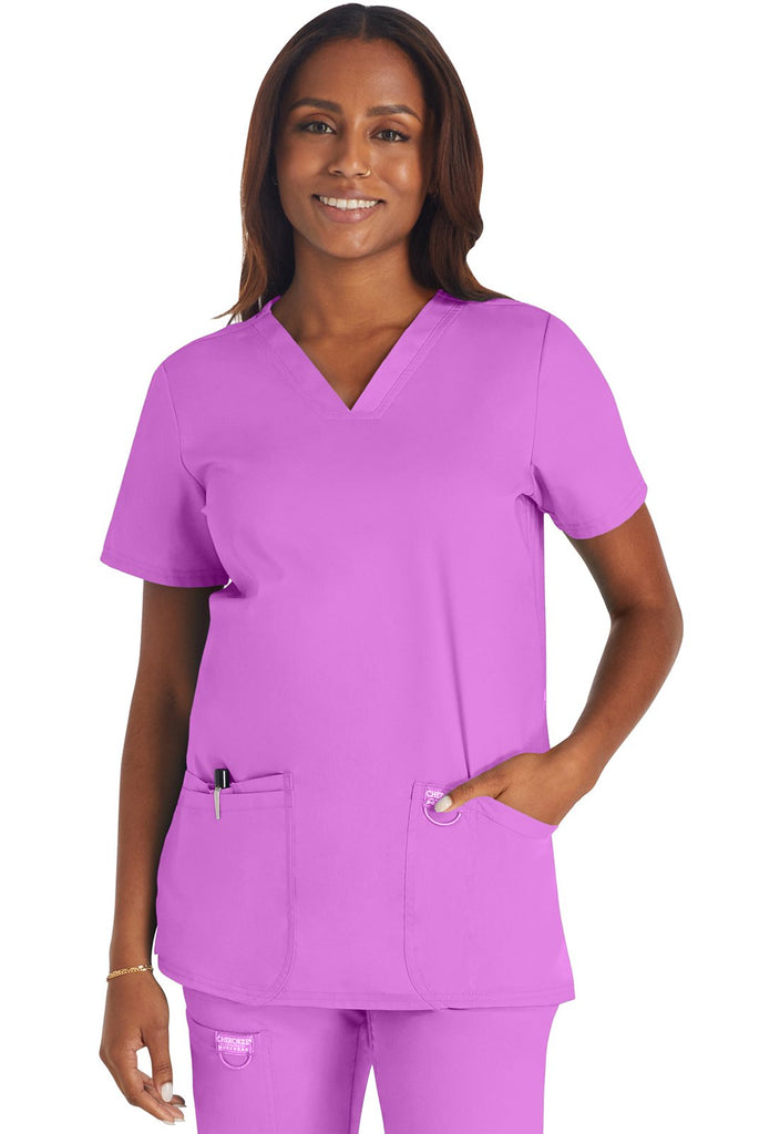 PIJAMA QUIRÚRGICA CHEROKEE WORKWEAR WW620-WW105 SWEET BERRY — filipina de frente
